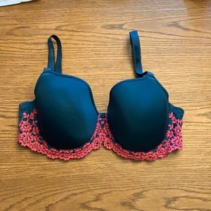 36D Wacoal Bra